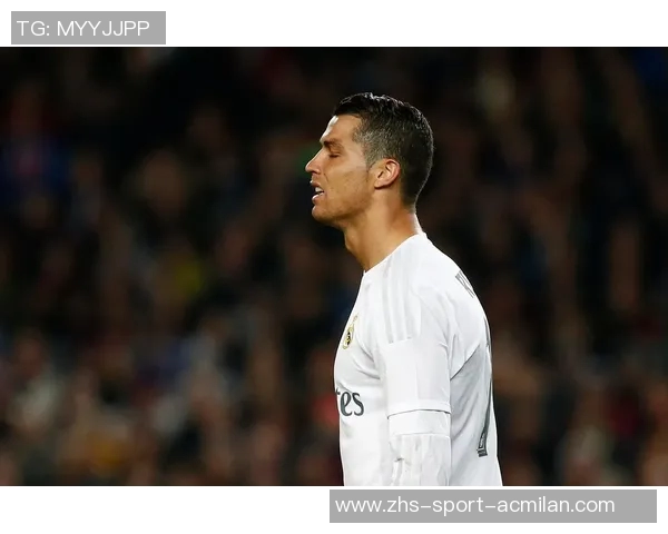 C罗颜值与球技并存的魅力探讨足球明星的外貌影响力分析